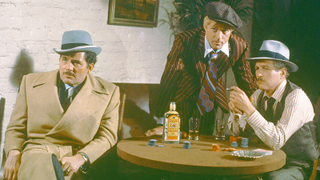 Climb up the pine tree of pleasure: Gin